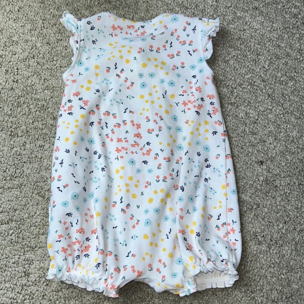 CARTER’S | 3-6 month romper - Picture 4 of 4
